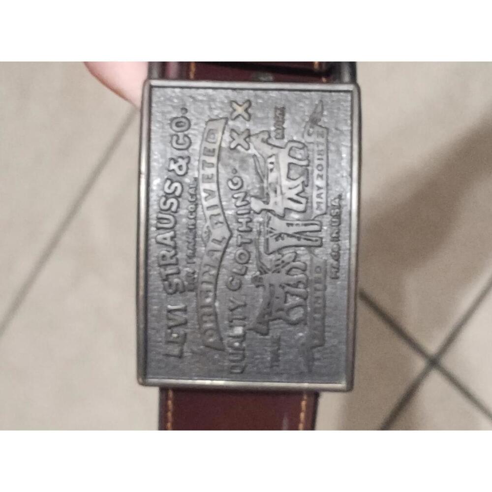 Vintage 1970s Levi Strauss Brown Leather Belt w/ Buckle 24 USA Made San Fran